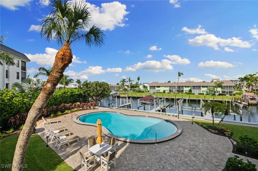 891 Huron Court Marco Island FL 34145