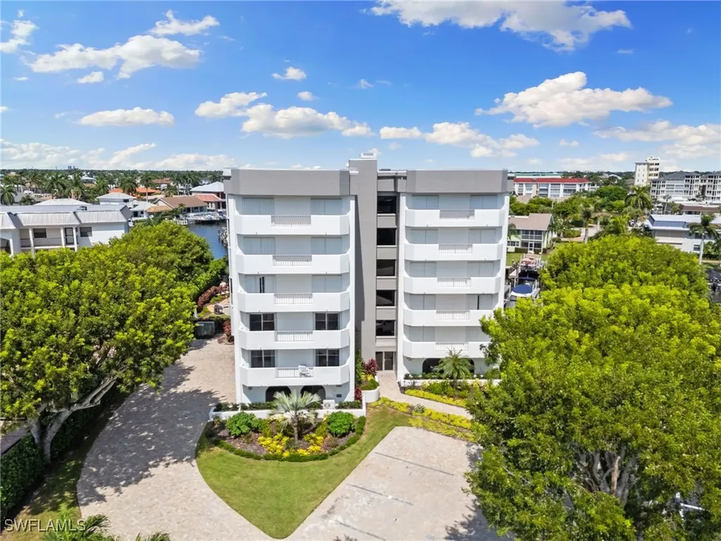 891 Huron Court Marco Island FL 34145
