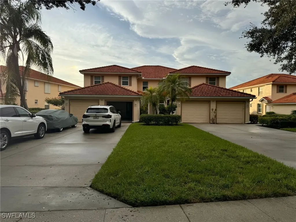 280 Robin Hood Circle Naples FL 34104