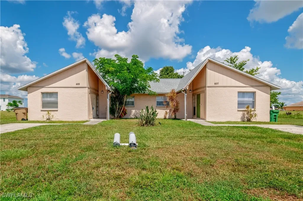 607 Diplomat Parkway E Cape Coral FL 33909