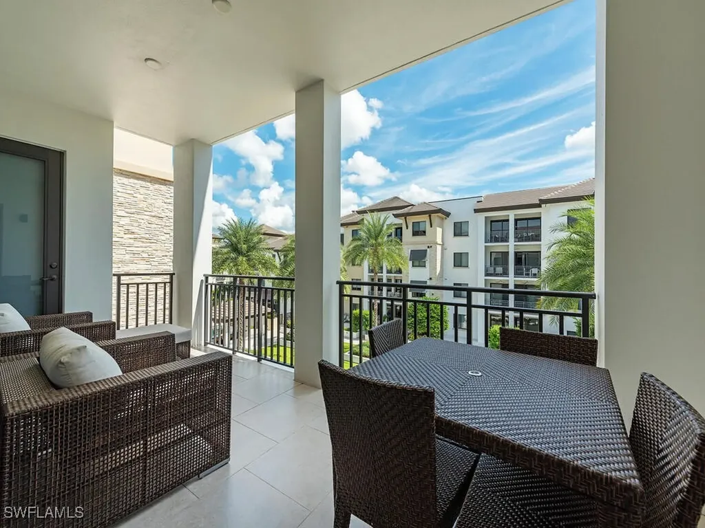 1030 3rd Avenue S Naples FL 34102