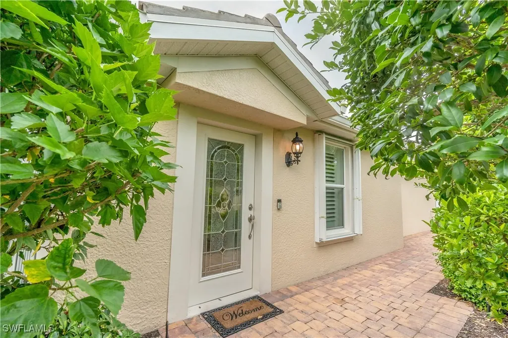 8418 Karina Court Naples FL 34114