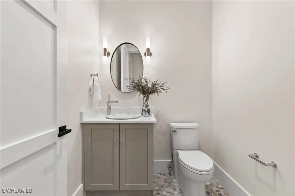 1191 7th Avenue N Naples FL 34102