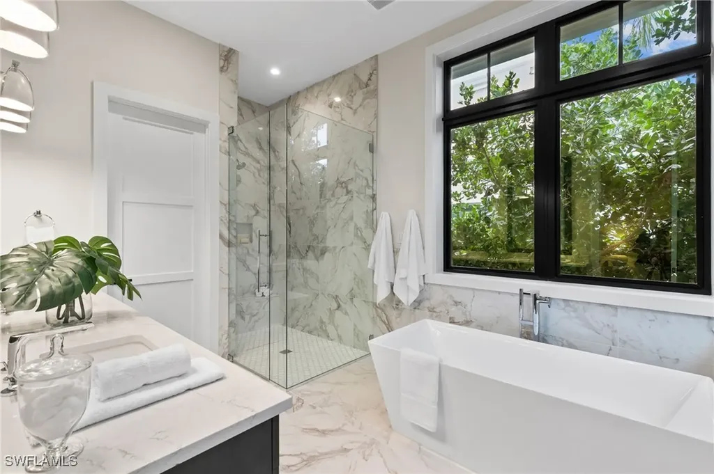 1191 7th Avenue N Naples FL 34102