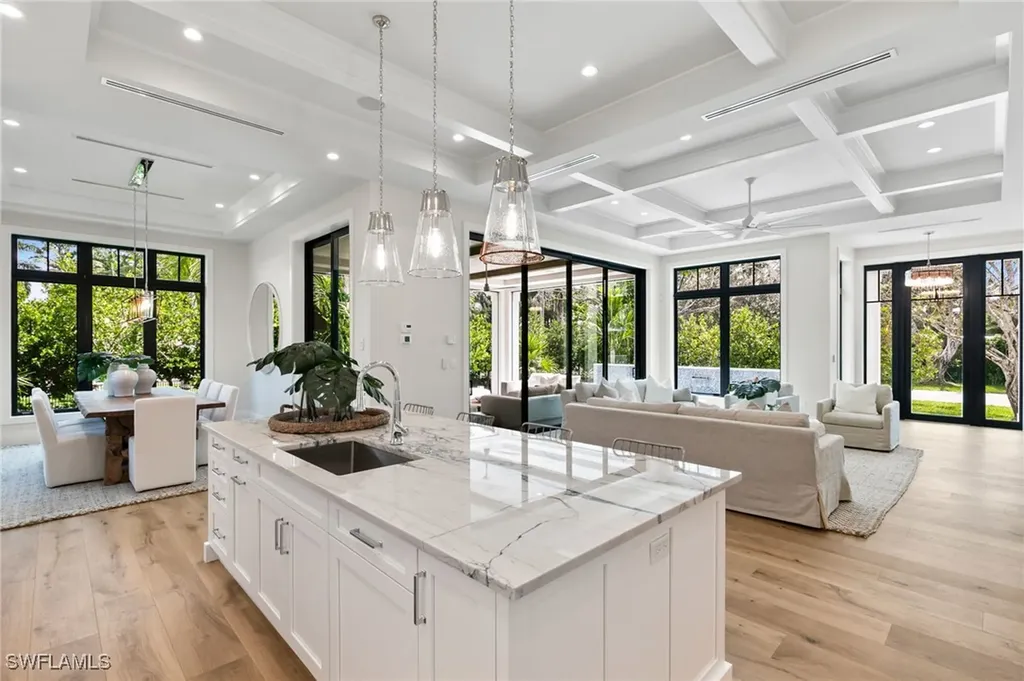 1191 7th Avenue N Naples FL 34102