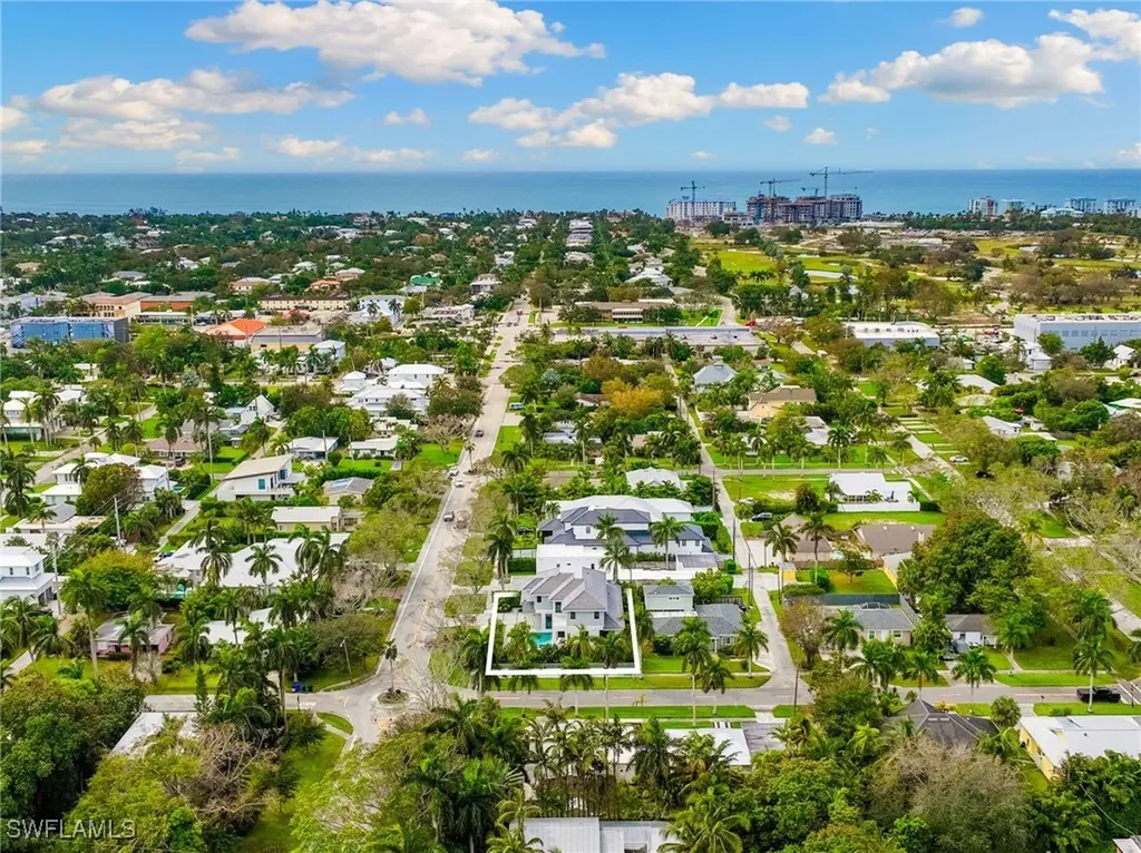 1191 7th Avenue N Naples FL 34102