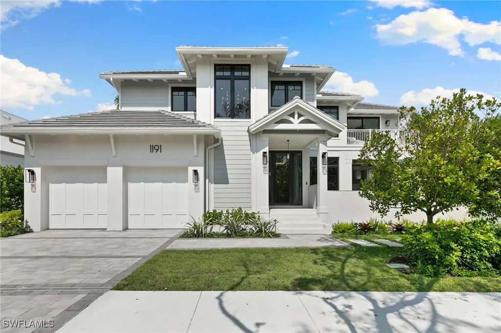 1191 7th Avenue N Naples FL 34102