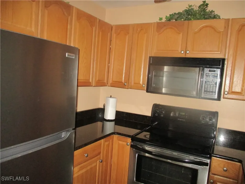 3225 E Riverside Drive Fort Myers FL 33916