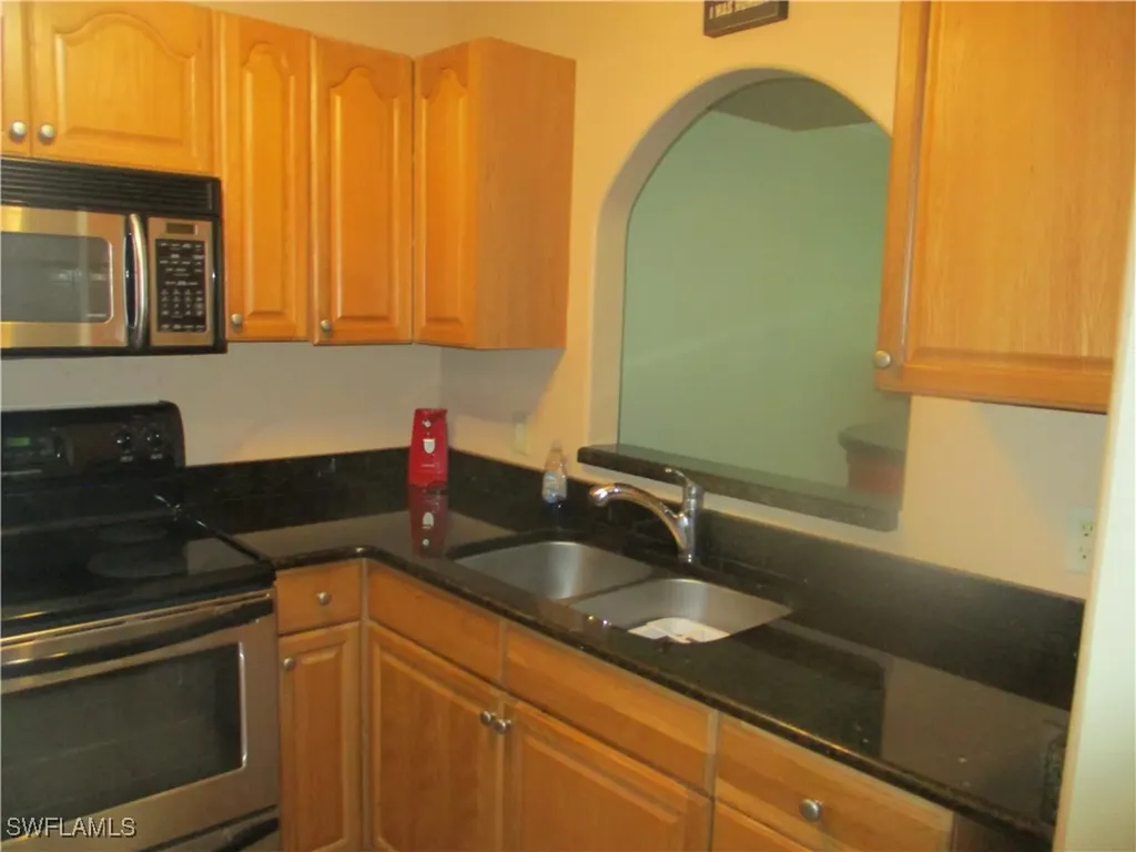 3225 E Riverside Drive Fort Myers FL 33916