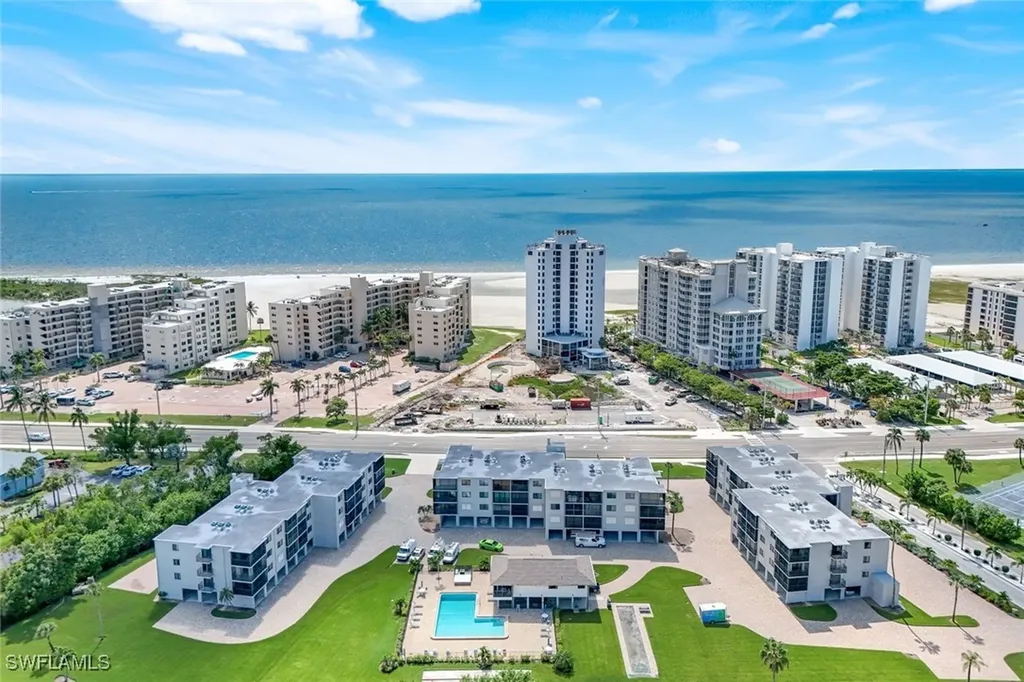 Fort Myers Beach FL, 6665 Estero Boulevard, Unit 226