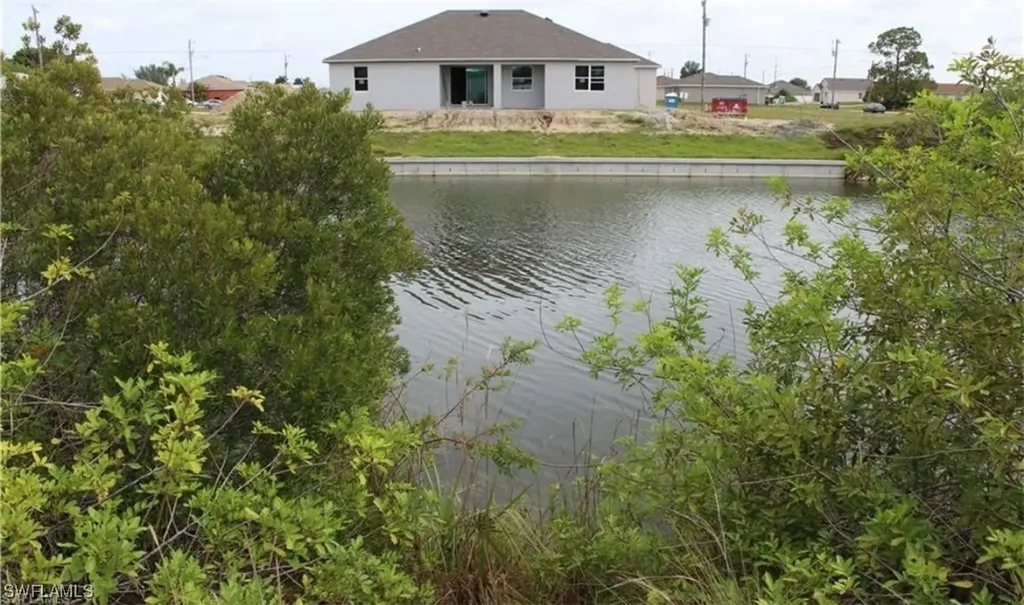 27 NW 19th Terrace Cape Coral FL 33993