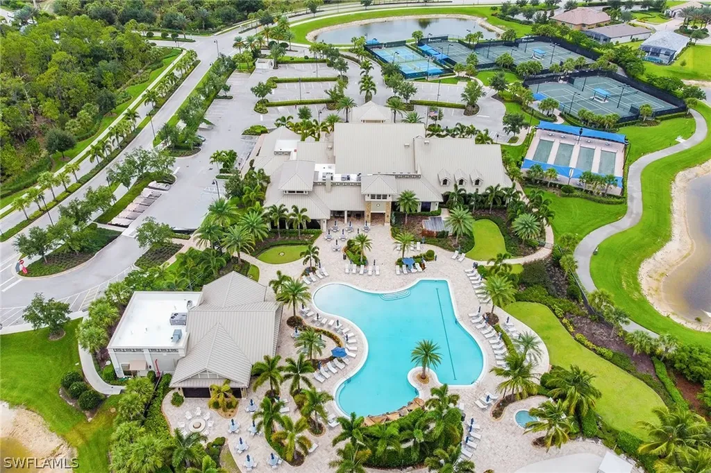 7420 Winding Cypress Drive Naples FL 34114