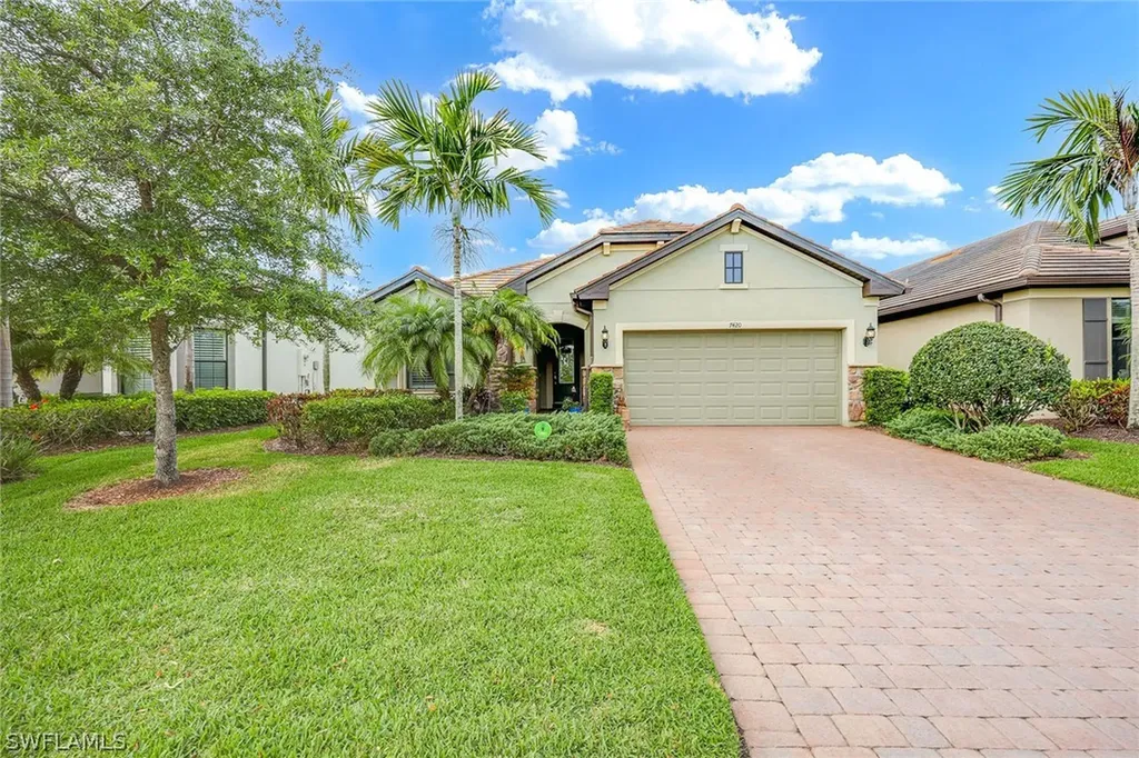 7420 Winding Cypress Drive Naples FL 34114