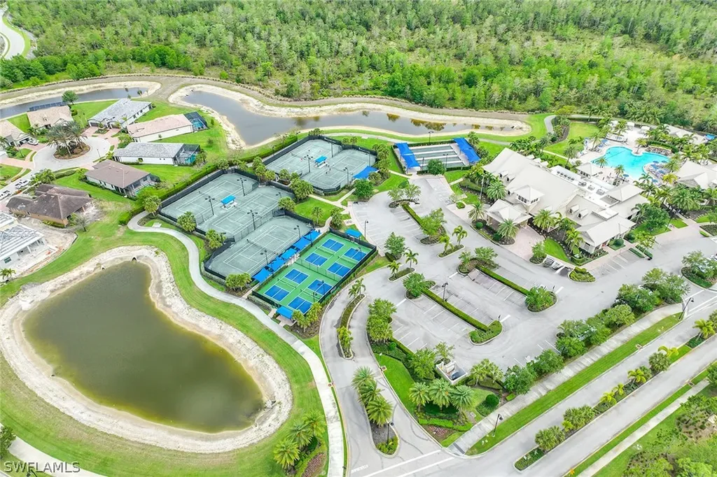 7420 Winding Cypress Drive Naples FL 34114