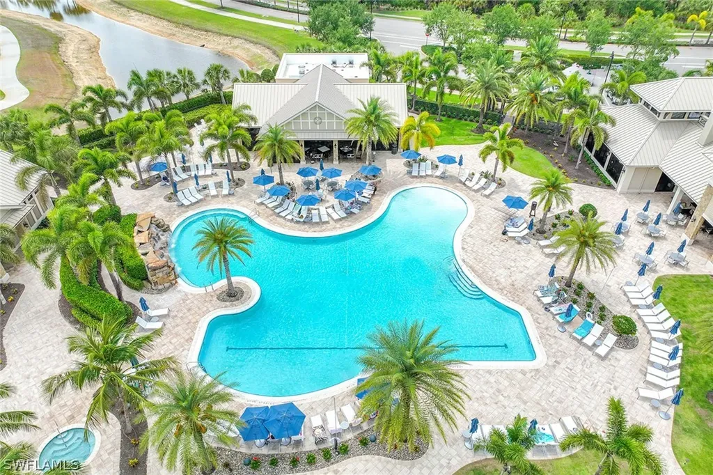 7420 Winding Cypress Drive Naples FL 34114