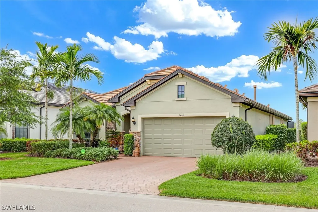 7420 Winding Cypress Drive Naples FL 34114