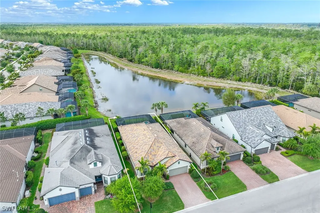 7420 Winding Cypress Drive Naples FL 34114