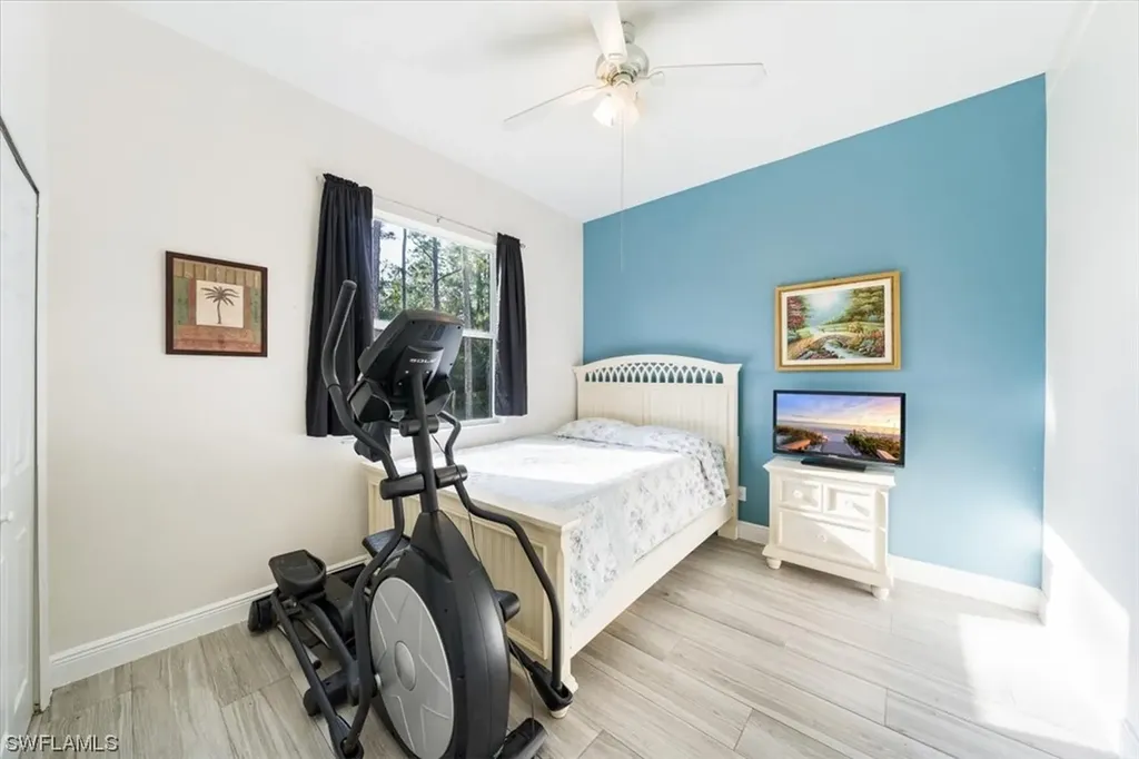 1260 20th Avenue NE Naples FL 34120
