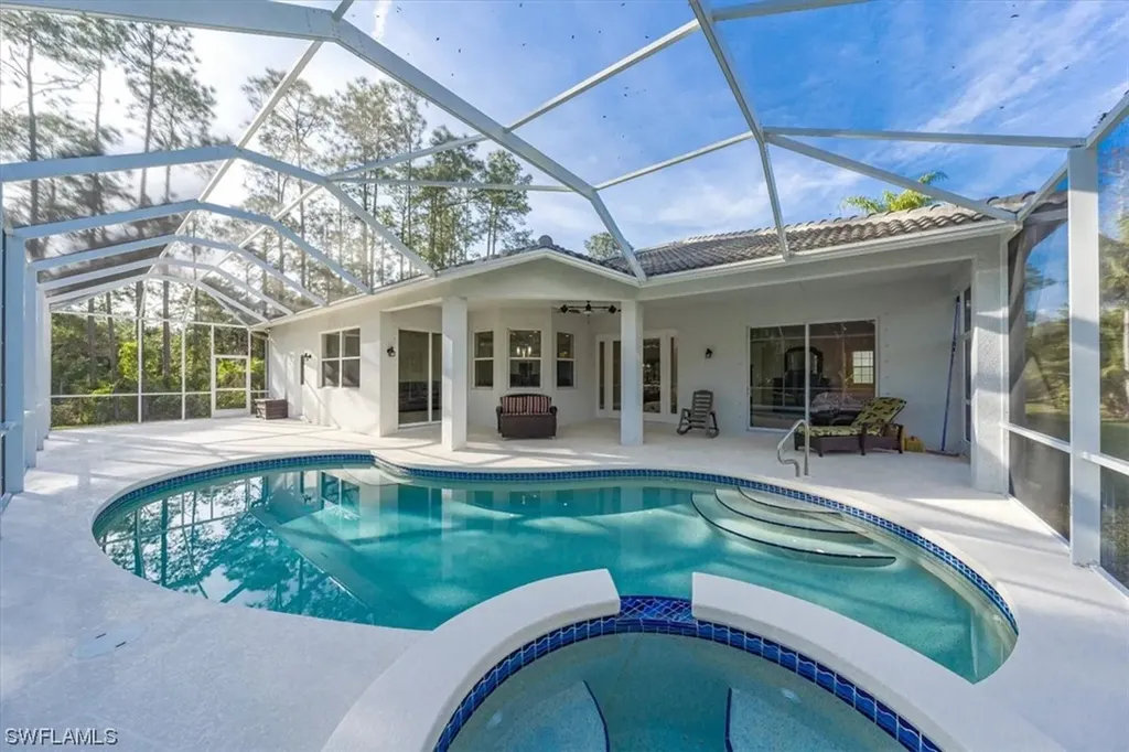 1260 20th Avenue NE Naples FL 34120