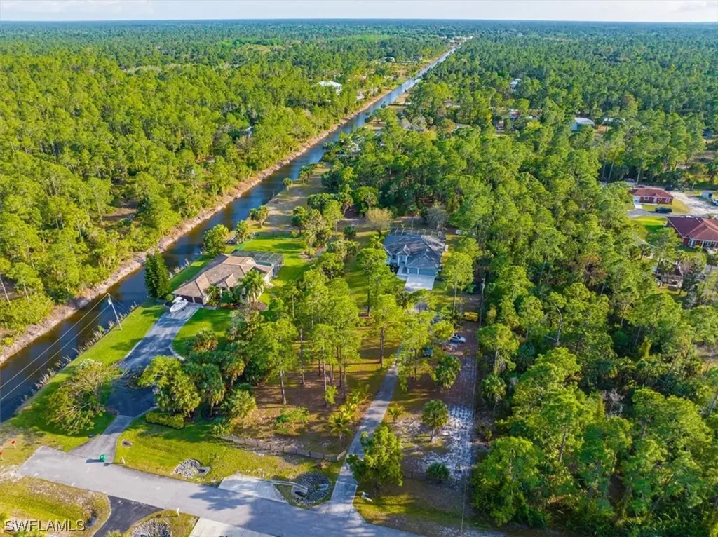 1260 20th Avenue NE Naples FL 34120