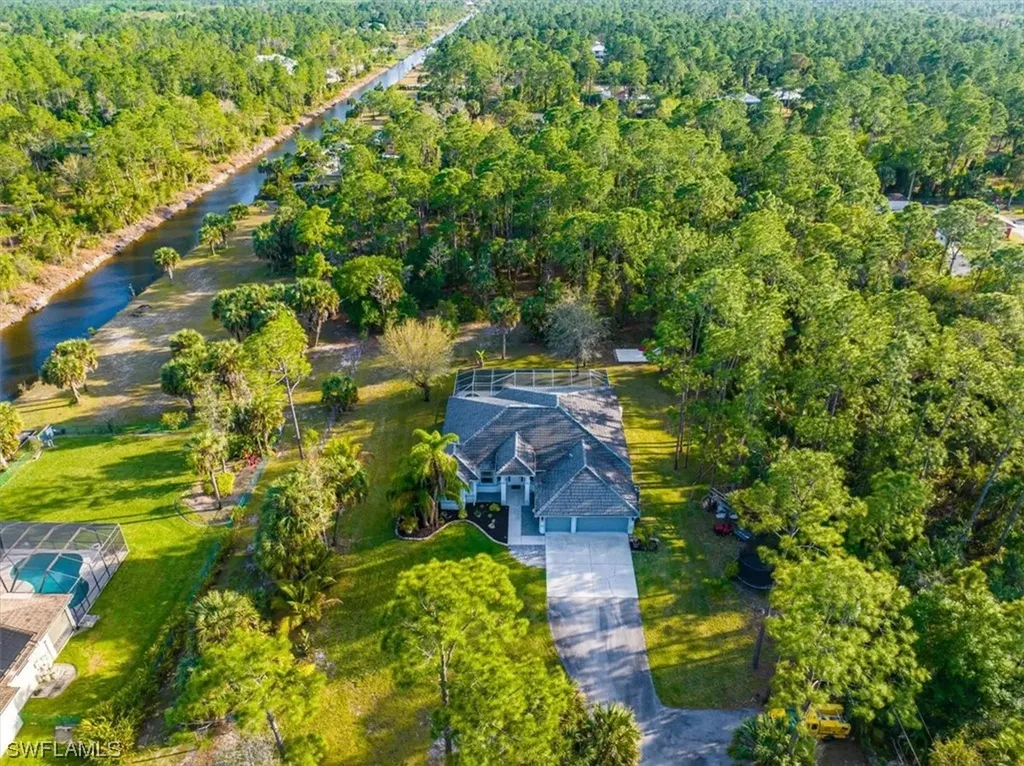 1260 20th Avenue NE Naples FL 34120
