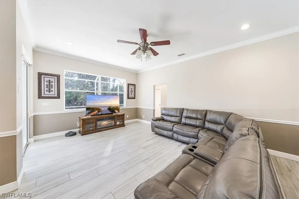 1260 20th Avenue NE Naples FL 34120