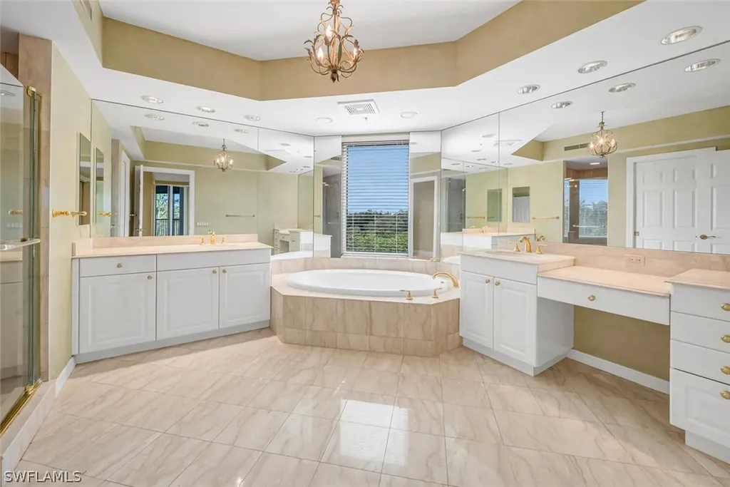 7575 Pelican Bay Boulevard Naples FL 34108