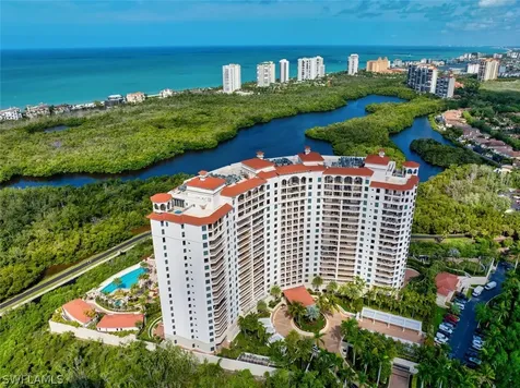 7575 Pelican Bay Boulevard Naples FL 34108