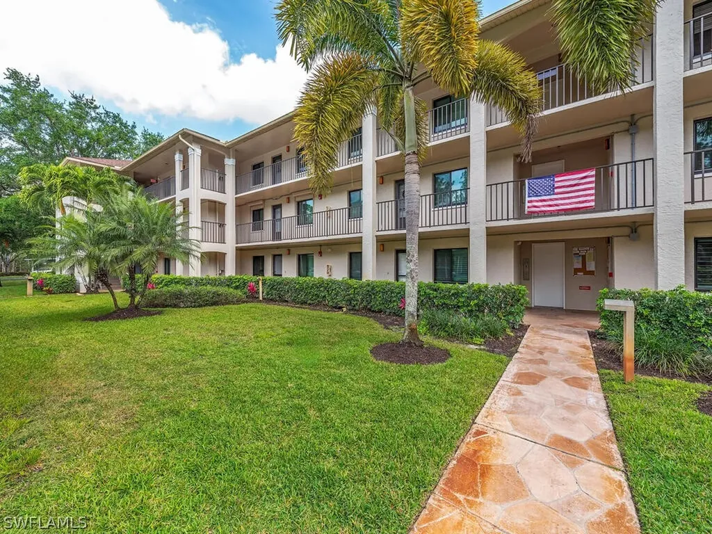 5784 Deauville Circle Naples FL 34112