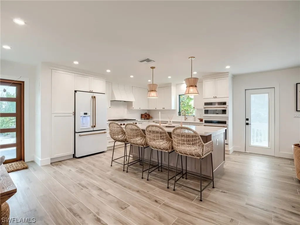 16 Beach Homes Captiva FL 33924