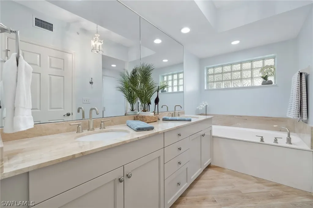 325 Dunes Boulevard Naples FL 34110