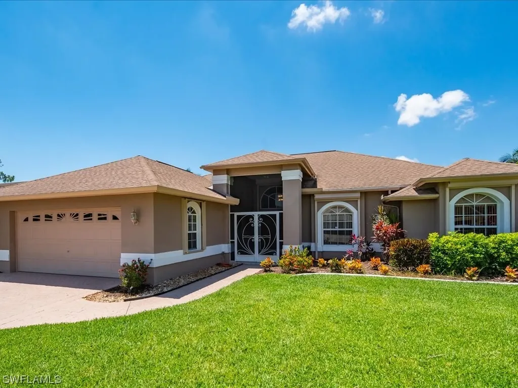 6584 Willow Lake Circle Fort Myers FL 33966