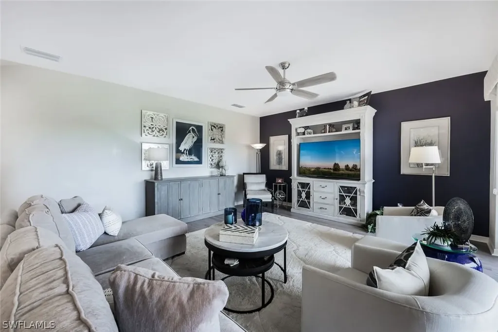 1600 Clermont Drive Naples FL 34109