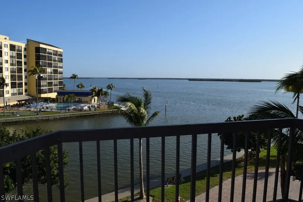 4265 Bay Beach Lane Fort Myers Beach FL 33931