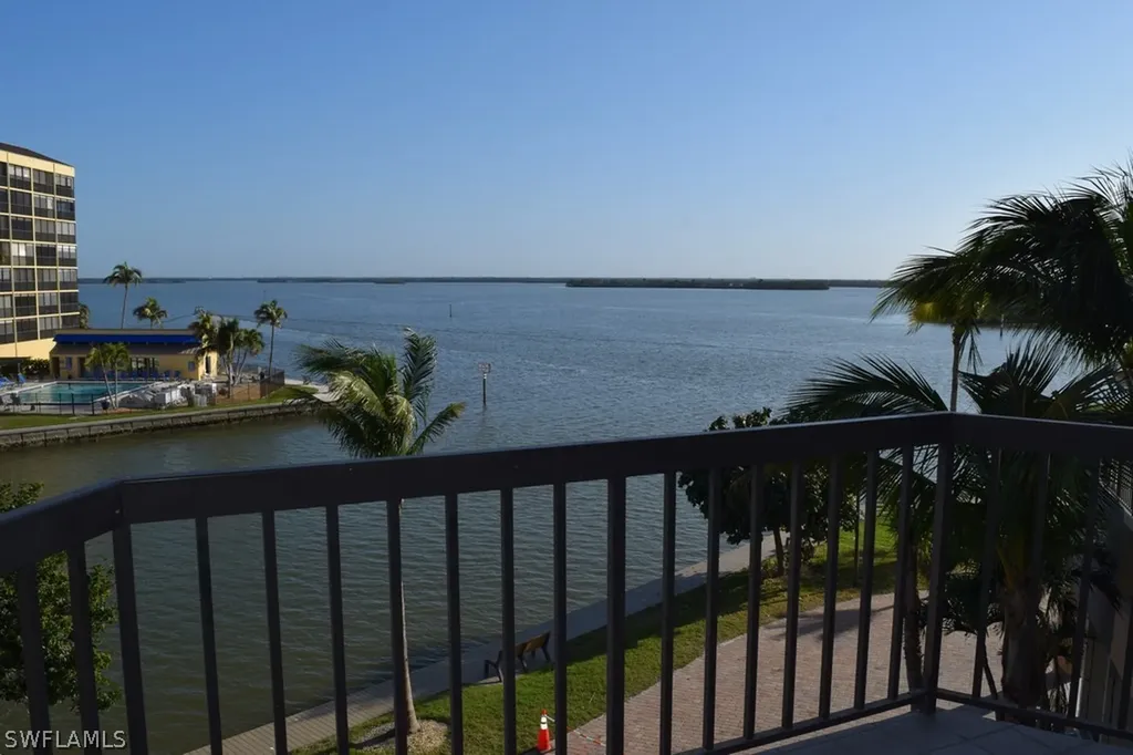 4265 Bay Beach Lane Fort Myers Beach FL 33931