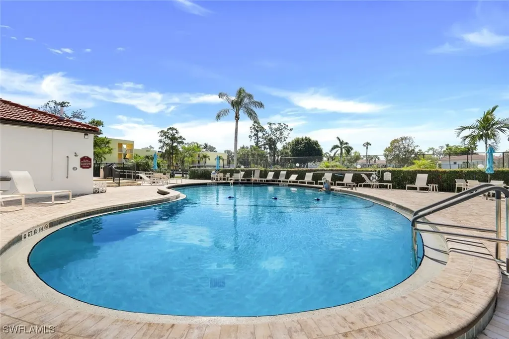 1087 Forest Lakes Drive Naples FL 34105