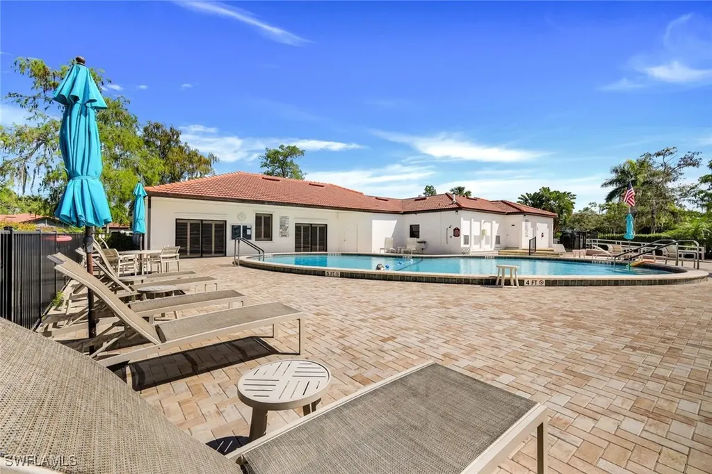 1087 Forest Lakes Drive Naples FL 34105