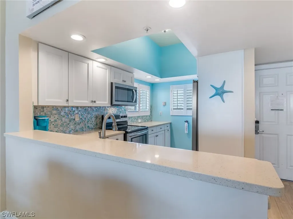 255 Periwinkle Way Sanibel FL 33957