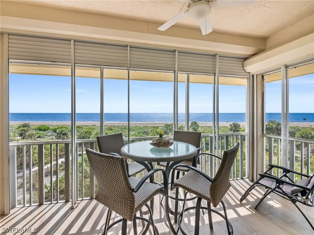 255 Periwinkle Way Sanibel FL 33957