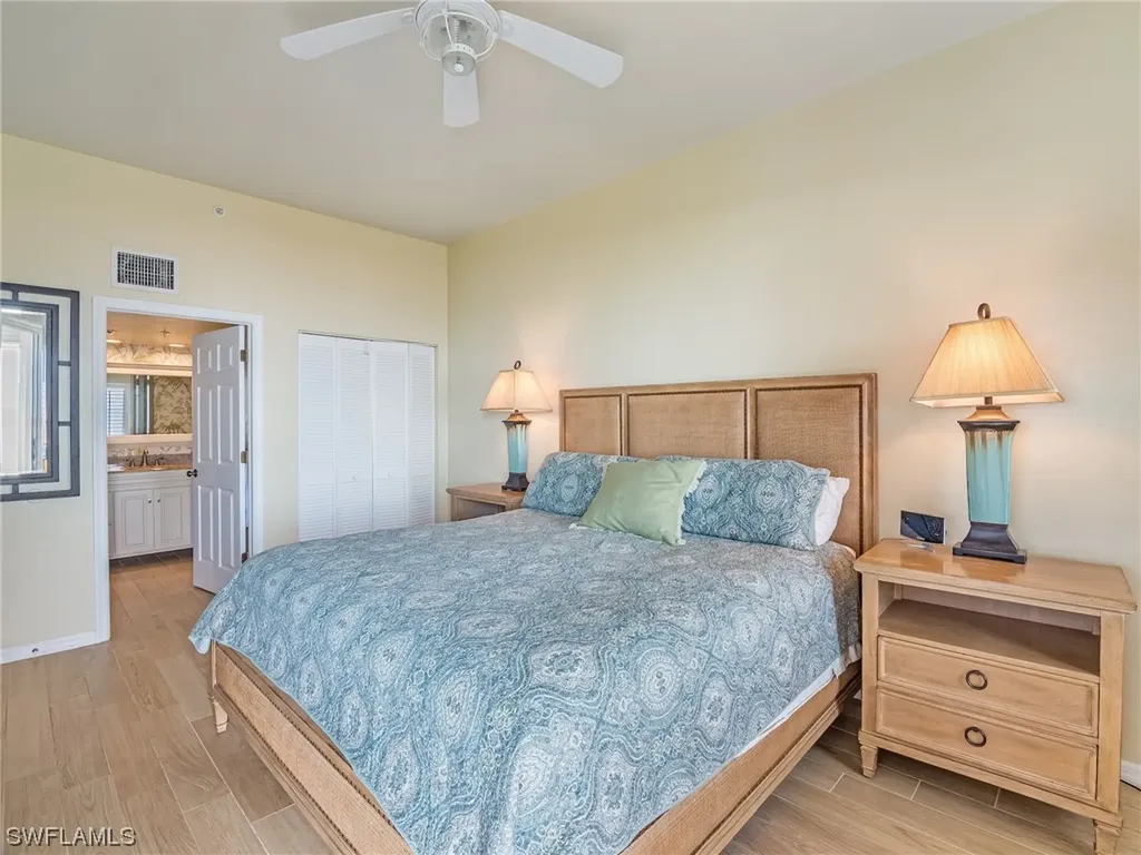 255 Periwinkle Way Sanibel FL 33957