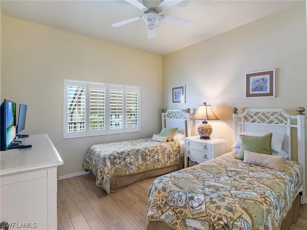255 Periwinkle Way Sanibel FL 33957