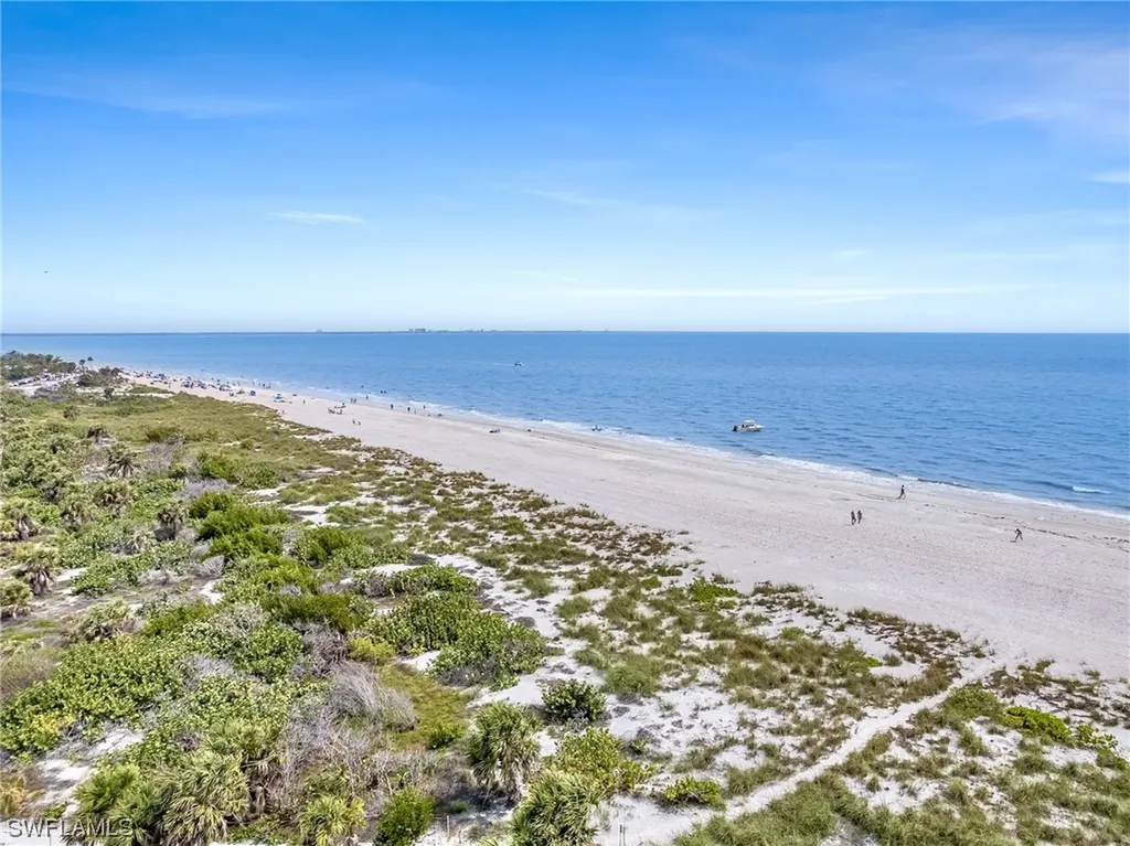 255 Periwinkle Way Sanibel FL 33957