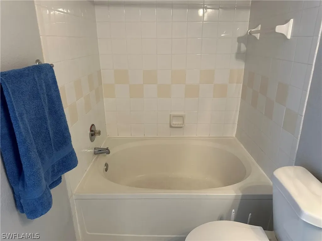 11490 Villa Grand Fort Myers FL 33913