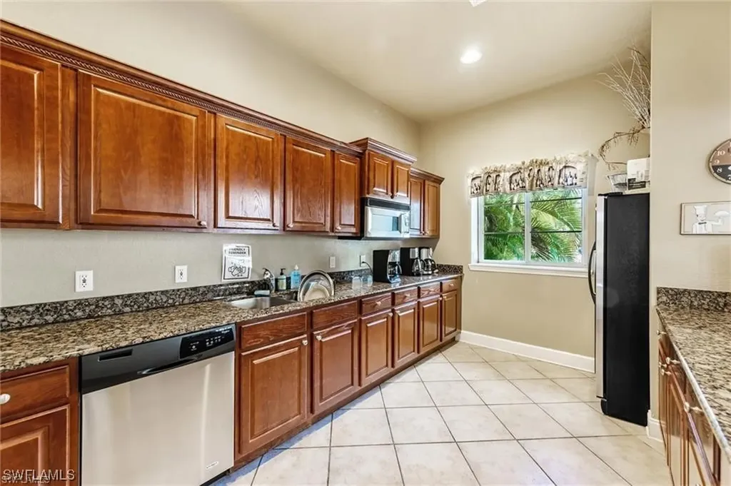 11490 Villa Grand Fort Myers FL 33913