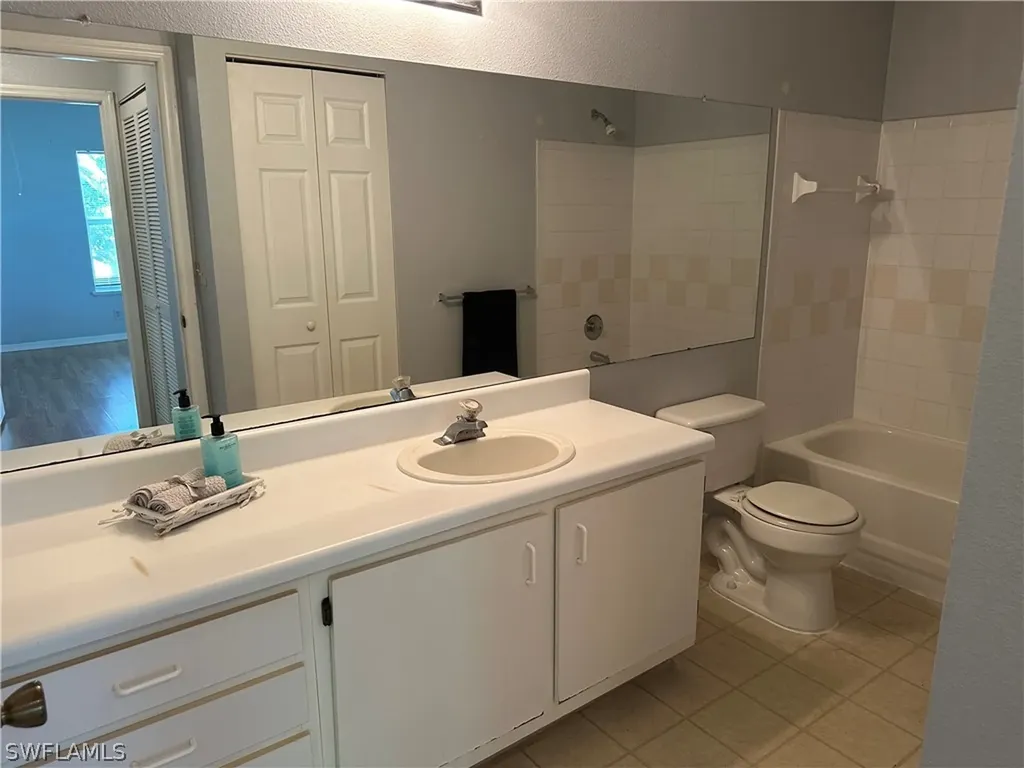 11490 Villa Grand Fort Myers FL 33913