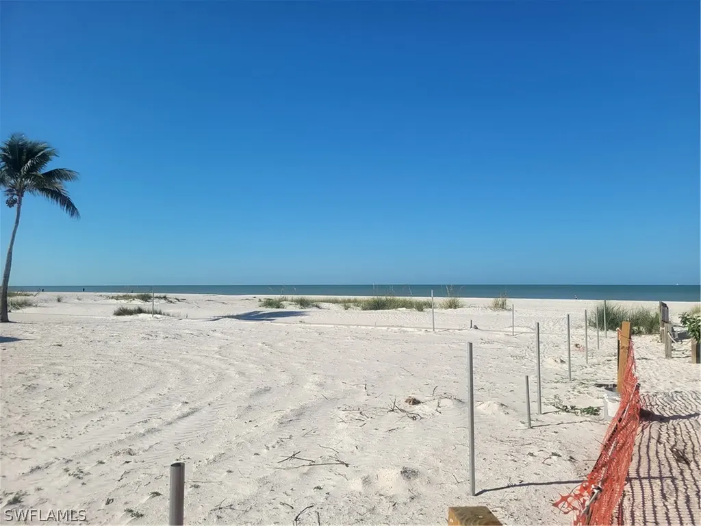 5840 Lauder Street Fort Myers Beach FL 33931
