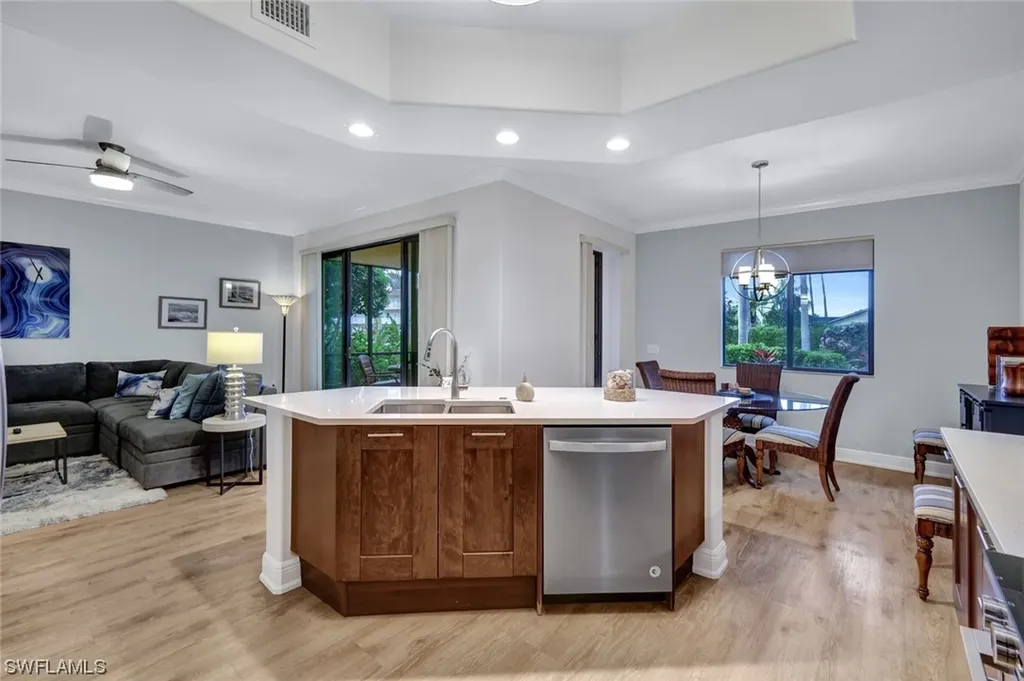 965 Sandpiper Street Naples FL 34102