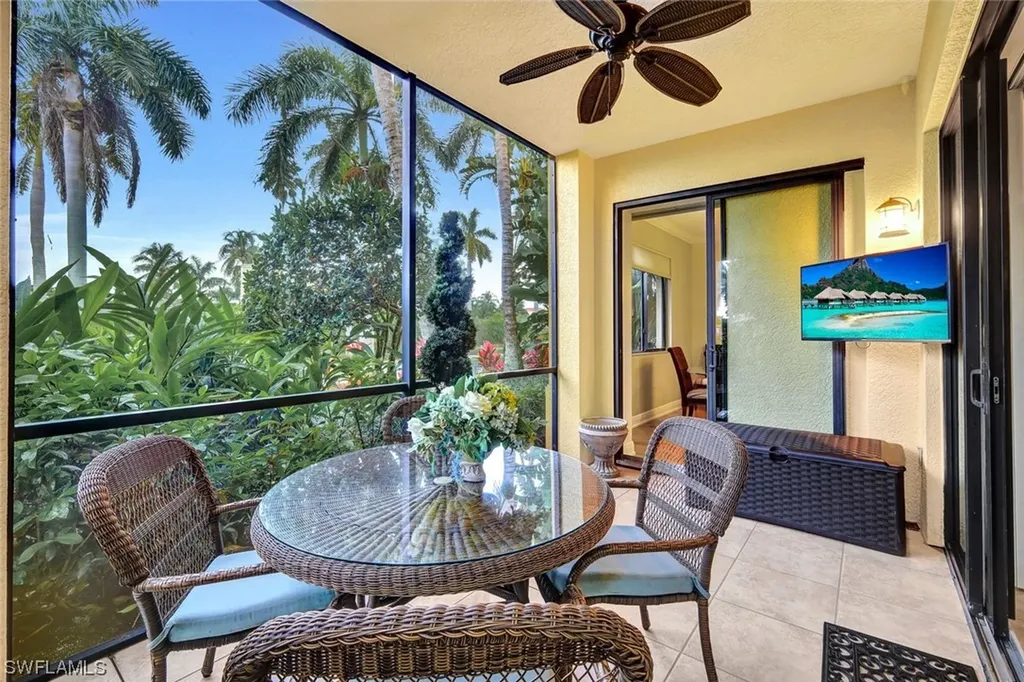 965 Sandpiper Street Naples FL 34102