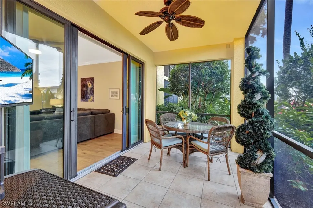 965 Sandpiper Street Naples FL 34102