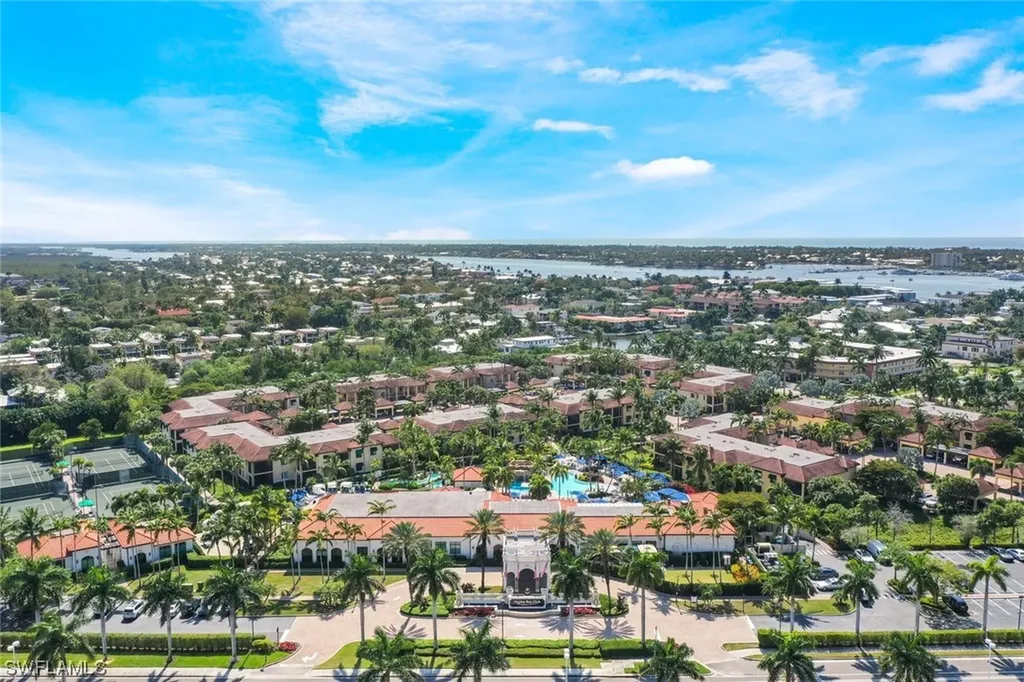 965 Sandpiper Street Naples FL 34102
